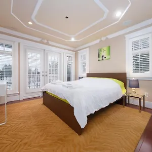 Oakridge Luxury Homestay , Vancouver Kanada