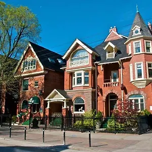 Madison Manor B&b&pub Toronto
