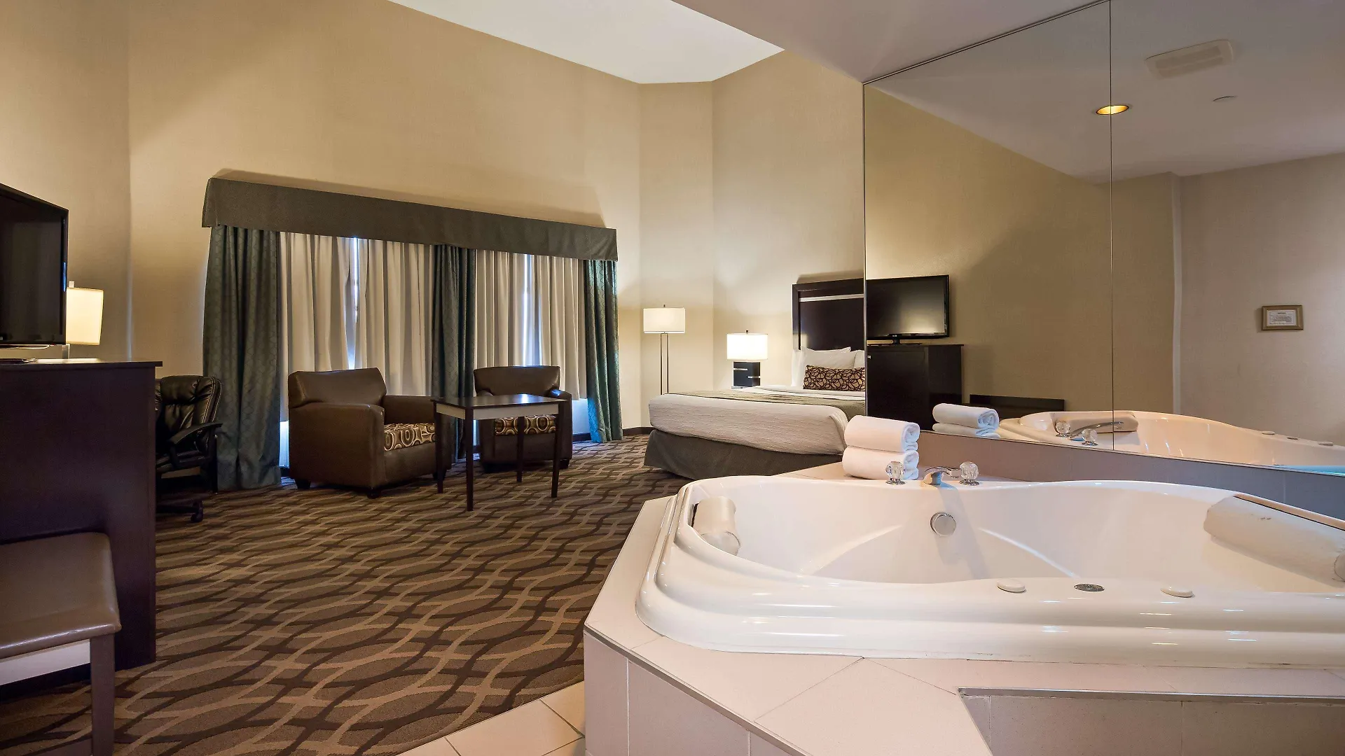 Best Western Plus Travel Hotel Toronto Airport 3*,  Канада