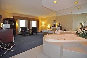 ***  Best Western Plus Travel Hotel Toronto Airport Канада