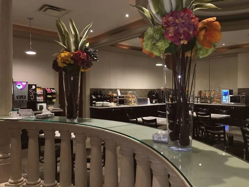Best Western Plus Travel Hotel Toronto Airport Канада