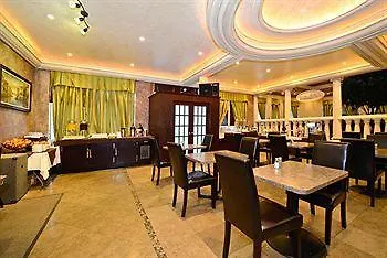 Best Western Plus Travel Hotel Toronto Airport