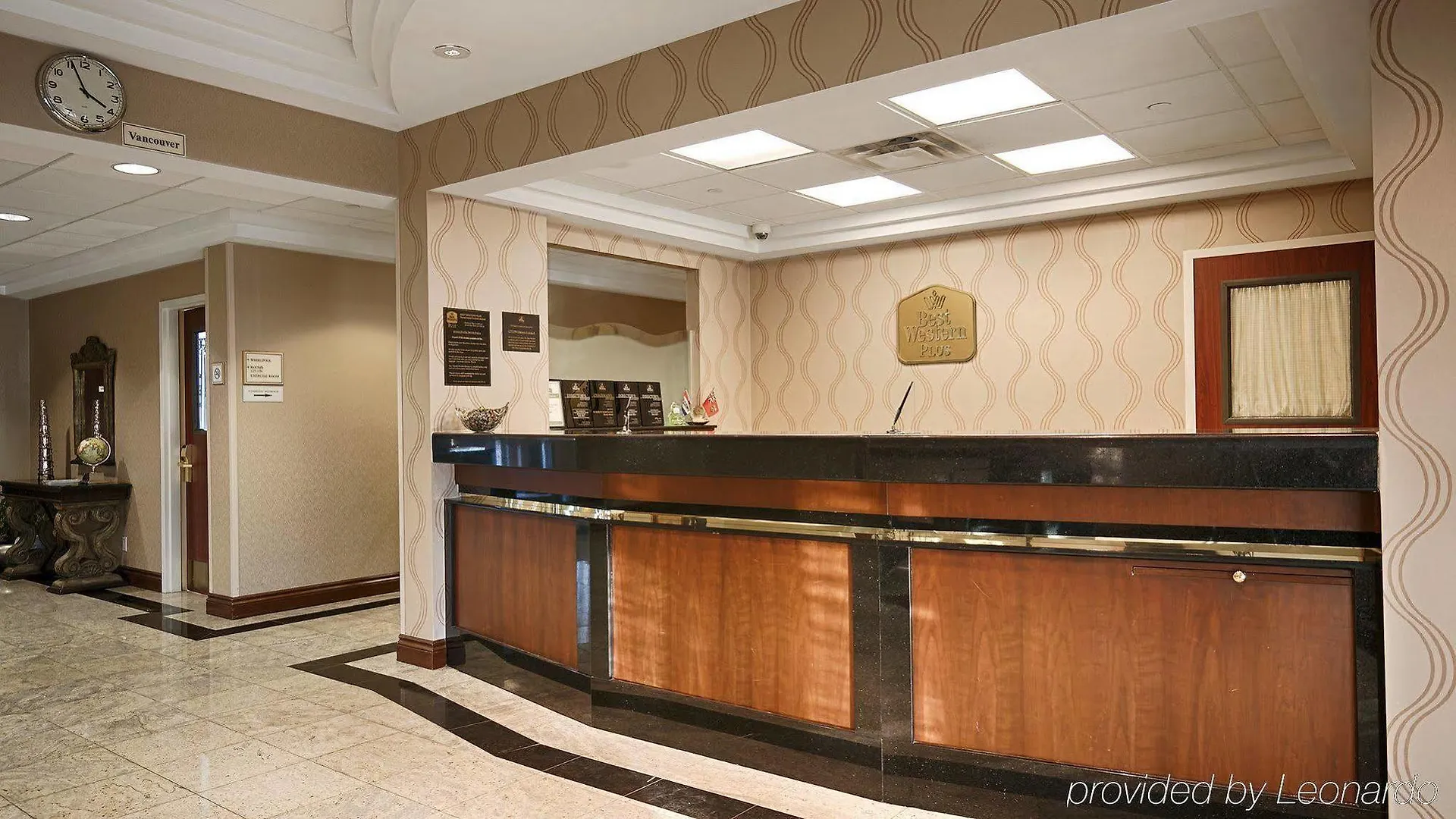 Best Western Plus Travel Hotel Toronto Airport