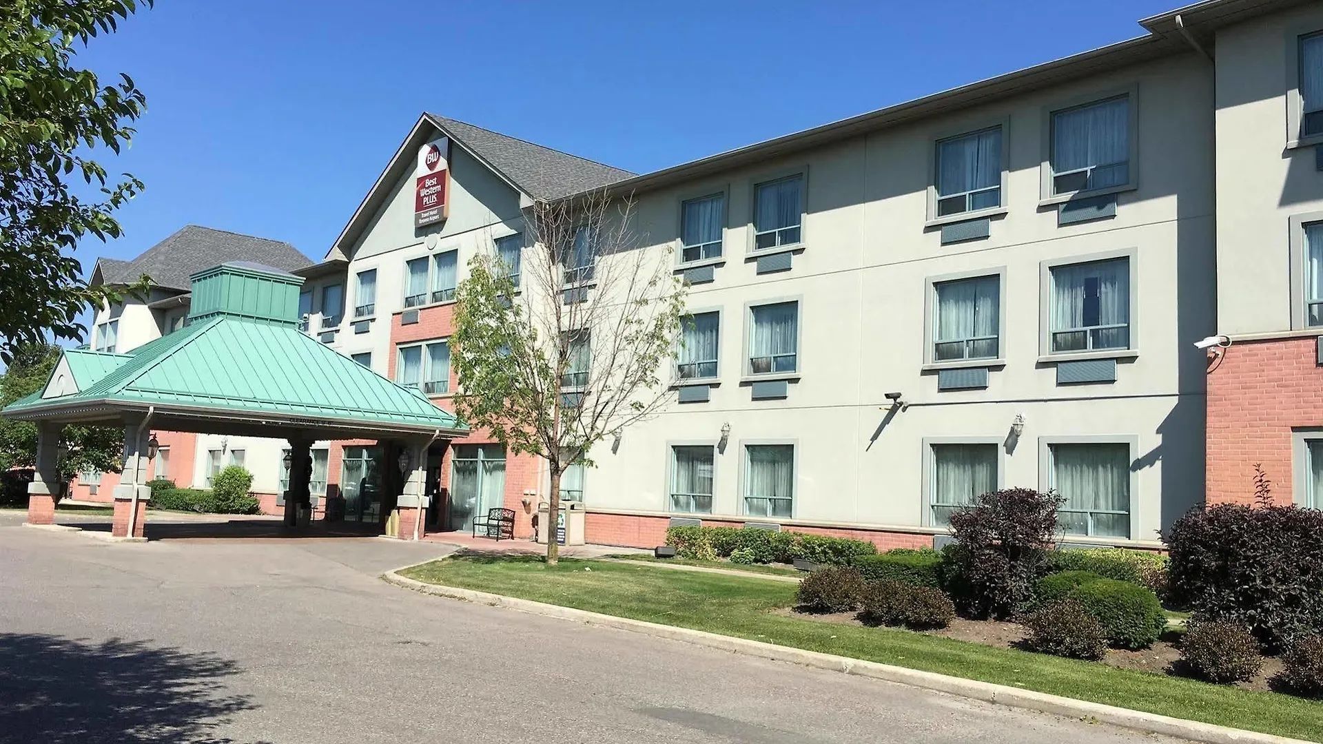 Best Western Plus Travel Hotel Toronto Airport 3*,