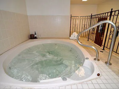 Best Western Plus Travel Hotel Toronto Airport