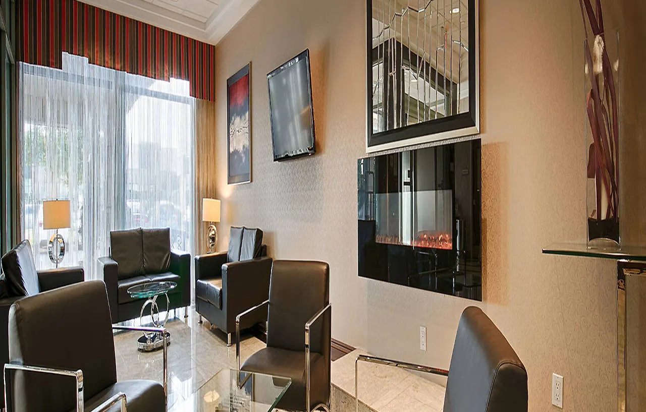 Best Western Plus Travel Hotel Toronto Airport 3*,