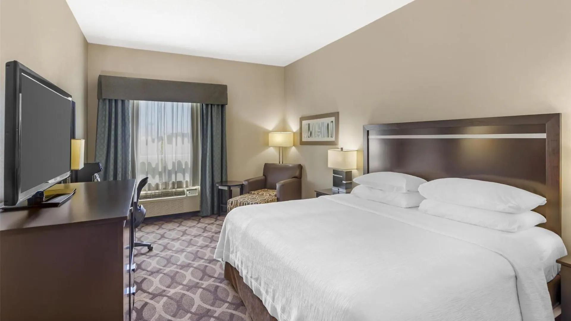 Best Western Plus Travel Hotel Toronto Airport