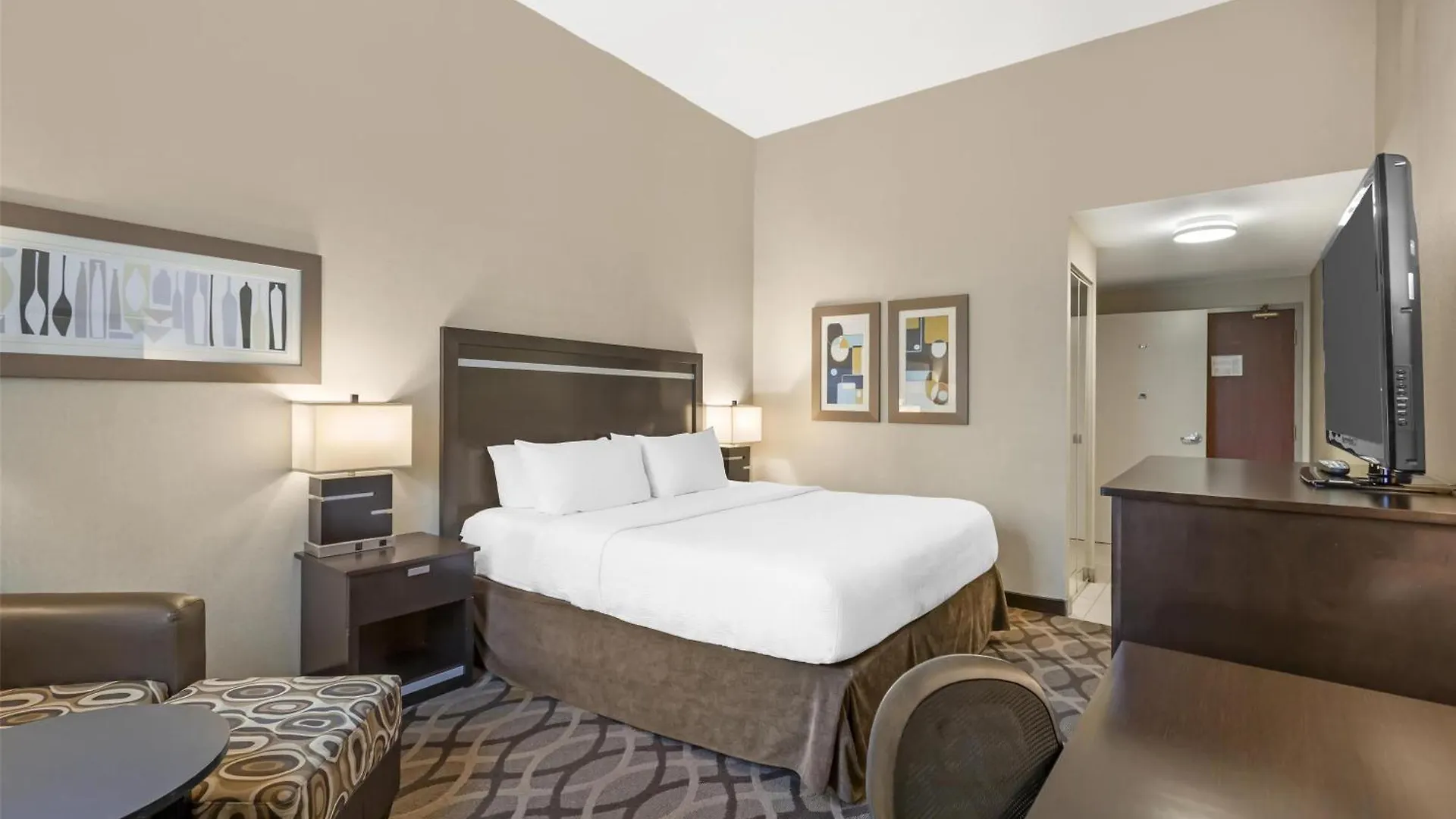Best Western Plus Travel Hotel Toronto Airport